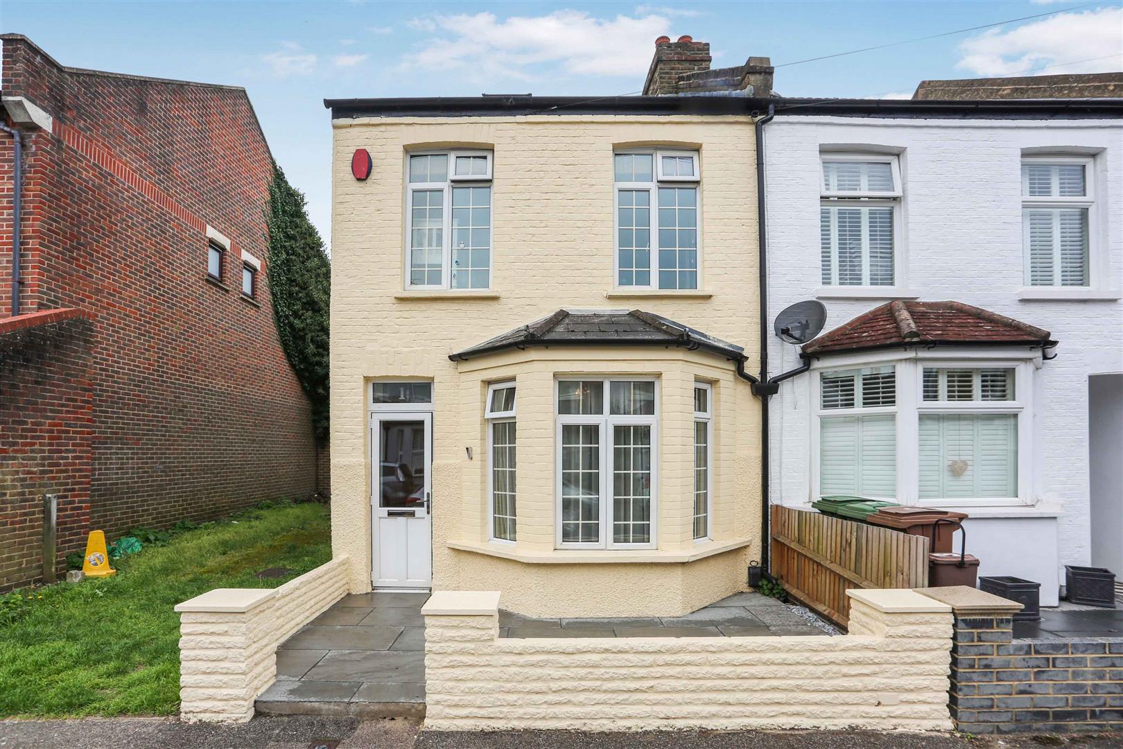 Kings Road, Belmont,