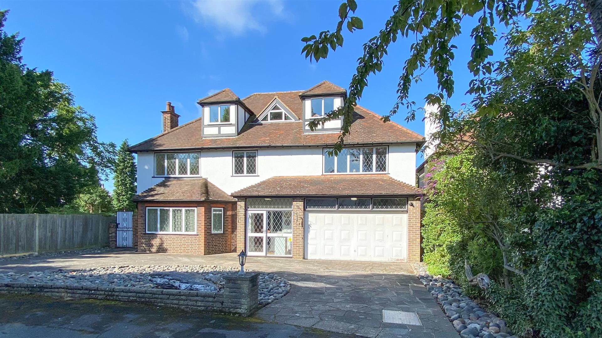 Champneys Close, South Cheam