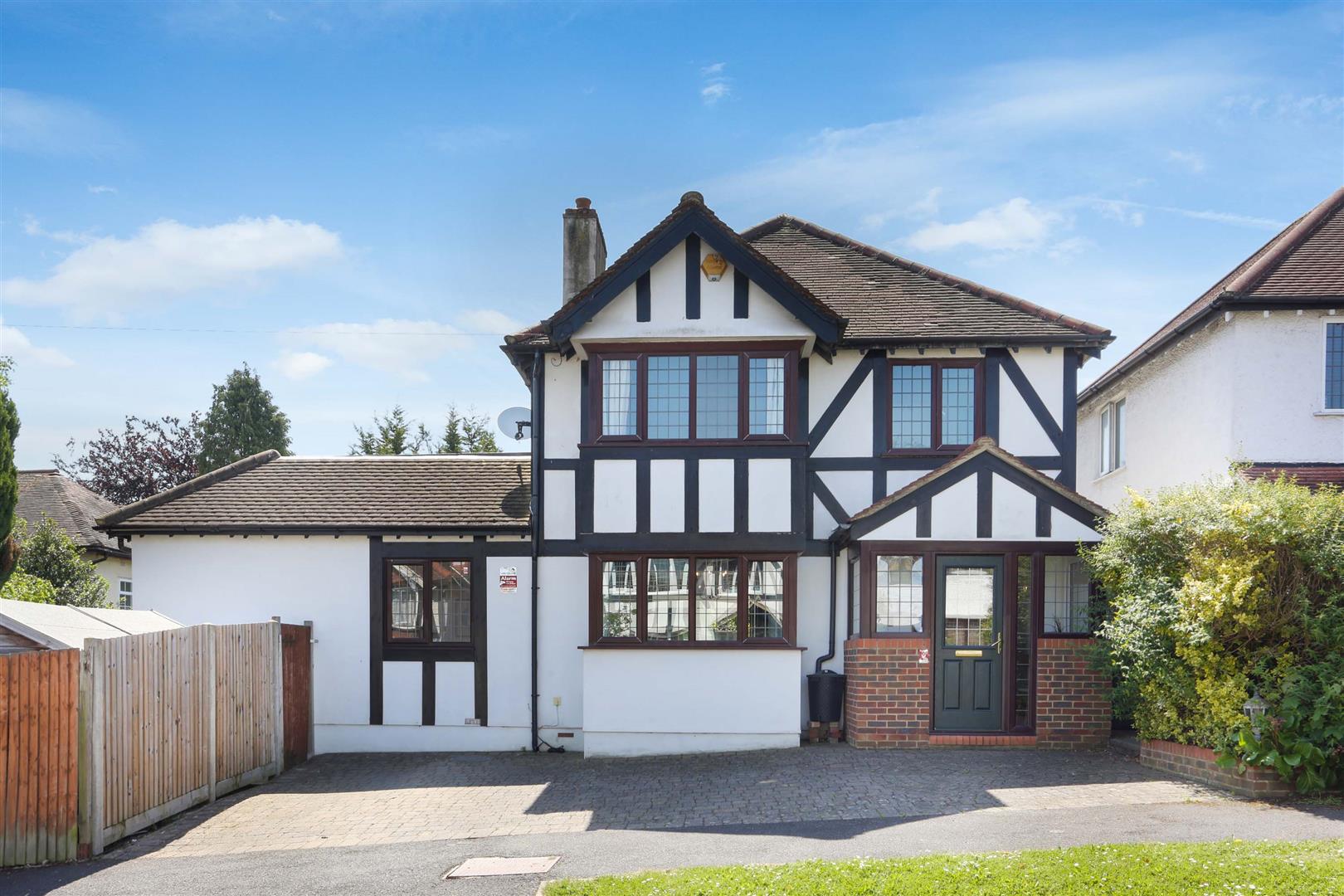 Cosdach Avenue, Wallington