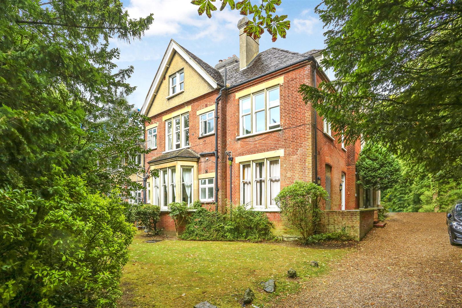 Langley Park Road, Sutton